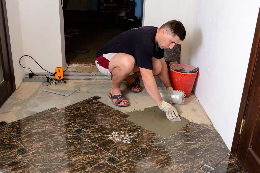 Hardwood Tile Vinyl Flooring Installer in East Greenacres ID